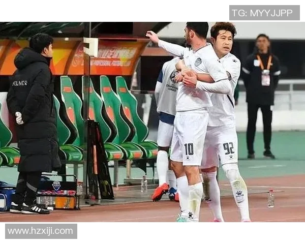 成都篮球队状态引发热议球迷对球队表现褒贬不一